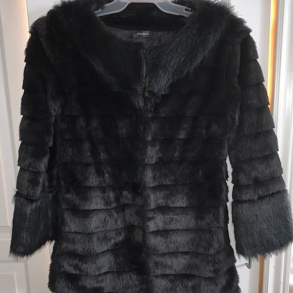 Faux Fur Jacket - Picture 1 of 2